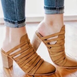 Free people Byron Mules in Taupe